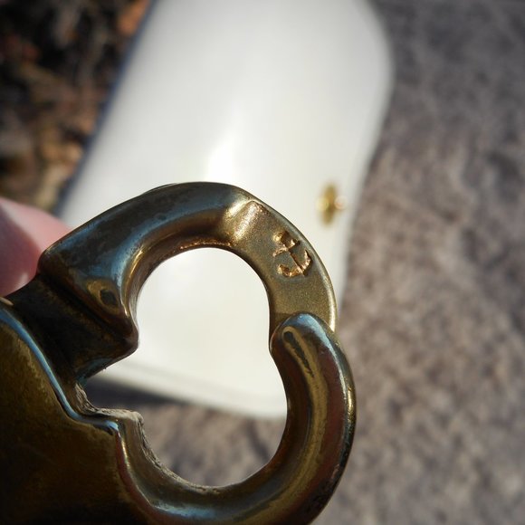 Sold** Vintage Coach NYC  Pocket Purse 9755 , in Bone - Picture 2 of 12